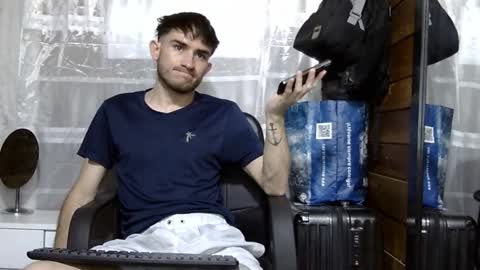 Aron G Franco online show from September 12, 2025, 4:51 pm