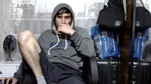 Aron G Franco online show from October 1, 2025, 4:51 am