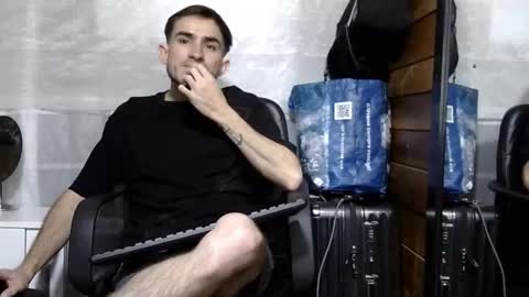 Aron G Franco online show from November 4, 2025, 2:10 am