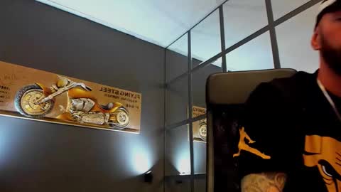 AronGrant online show from September 20, 2025, 8:37 am