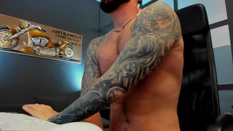 AronGrant online show from April 27, 2026, 10:13 am