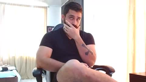 Snapshot of aronmiller404 chatting on October 26, 2025, 12:55 pm aronmiller online show from October 26, 2025, 12:55 pm