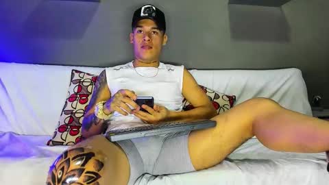 AROON HOT online show from March 6, 2026, 11:56 pm