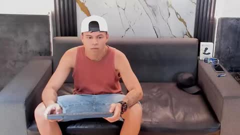 Snapshot of aroon_sexx21 chatting on May 17, 2026, 3:59 am Aroon online show from May 17, 2026, 3:59 am