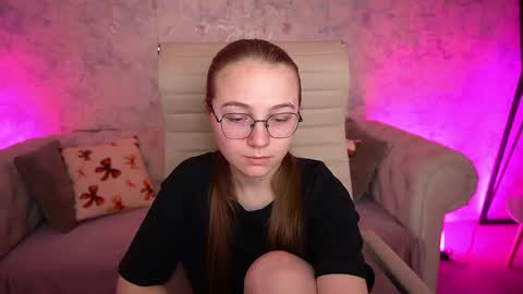 arrinawair online show from May 6, 2026, 7:13 am