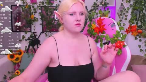 Lea online show from October 22, 2025, 2:34 am