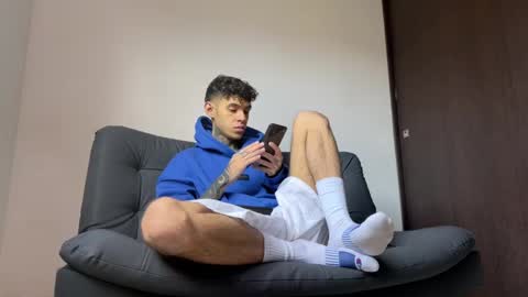   online show from March 4, 2025, 12:12 pm