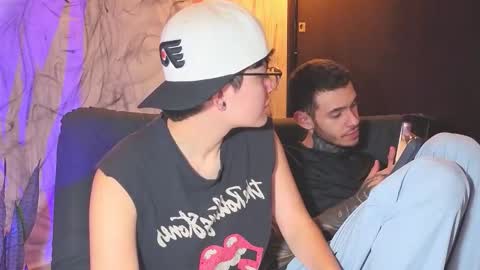   online show from December 21, 2025, 12:07 am