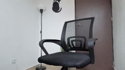   online show from March 11, 2026, 9:26 am