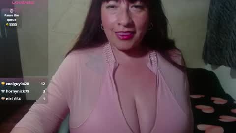Snapshot of artemisa_bbloom chatting on December 20, 2024, 11:16 pm Christy. online show from December 20, 2024, 11:16 pm