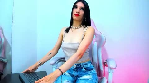 Snapshot of artemisa_leon chatting on September 14, 2025, 3:38 am artemisa_leon online show from September 14, 2025, 3:38 am