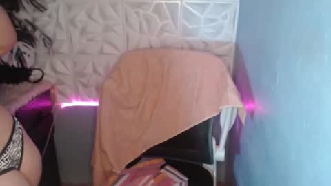 monica online show from October 9, 2025, 9:02 pm