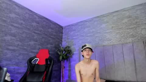 arthurcox_ online show from January 11, 2026, 6:35 pm