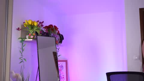 Amalia online show from March 2, 2025, 3:45 am