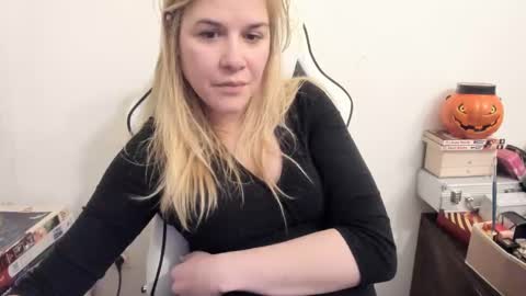 MIA online show from January 18, 2025, 9:02 pm