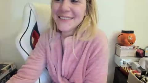 MIA online show from January 26, 2025, 9:51 pm