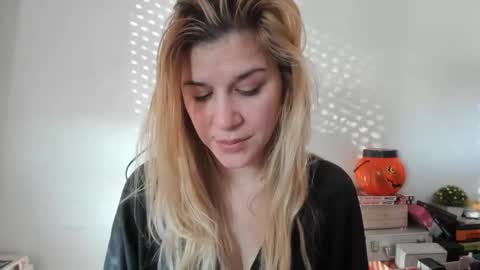 MIA online show from February 2, 2025, 1:41 pm