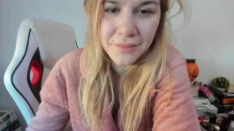 MIA online show from February 5, 2025, 7:39 am