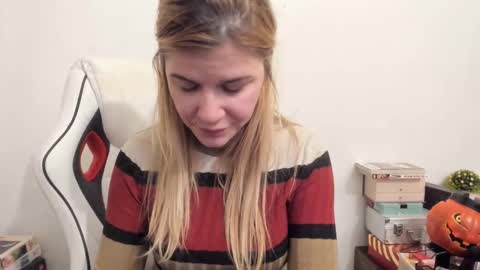 MIA online show from February 6, 2025, 8:45 pm