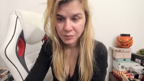 MIA online show from February 9, 2025, 7:19 pm