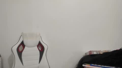 MIA online show from September 16, 2025, 8:54 pm