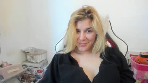 MIA online show from November 4, 2025, 10:25 am