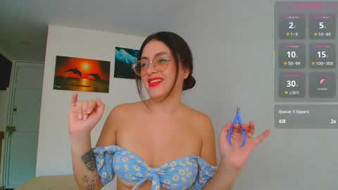 Im juli online show from April 6, 2026, 12:06 pm