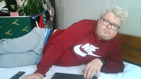 artuditu36 online show from January 6, 2026, 12:53 pm