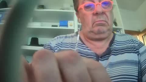 Snapshot of arturo200247 chatting on September 19, 2025, 3:02 pm arturo200247 online show from September 19, 2025, 3:02 pm