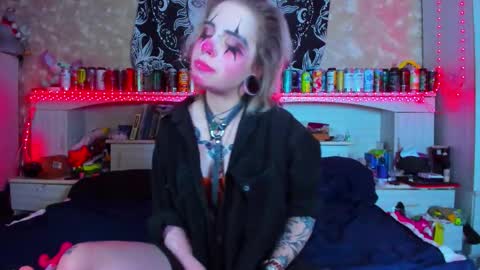 Aru online show from October 3, 2025, 6:27 pm