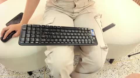 Snapshot of ary1_ chatting on November 2, 2025, 3:20 am Ary online show from November 2, 2025, 3:20 am