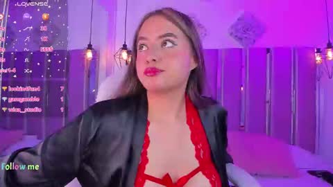 Snapshot of ary_cooper_ chatting on January 11, 2025, 4:57 pm Ary Cooper online show from January 11, 2025, 4:57 pm