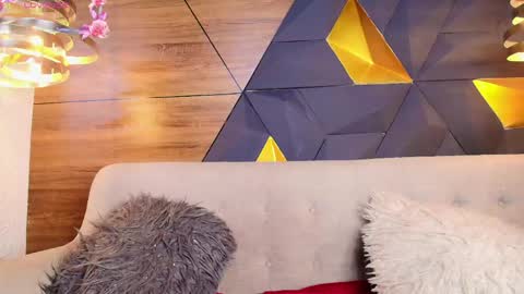 sofia online show from May 4, 2026, 11:06 am