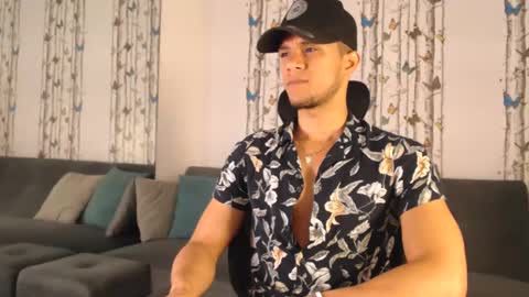 antoni online show from December 30, 2024, 1:36 pm