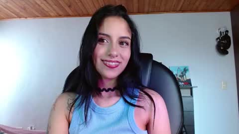 Snapshot of ary_pieerce chatting on October 20, 2025, 7:36 pm   Independent Model online show from October 20, 2025, 7:36 pm