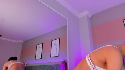 ARY THOMPSON online show from December 20, 2024, 8:34 pm