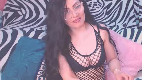 Snapshot of ary_z chatting on October 9, 2025, 1:03 am Ary online show from October 9, 2025, 1:03 am