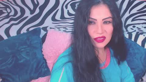 Snapshot of ary_z chatting on October 12, 2025, 2:32 am Ary online show from October 12, 2025, 2:32 am