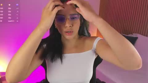 Snapshot of arya_ruiz chatting on January 27, 2025, 12:26 pm Arya online show from January 27, 2025, 12:26 pm