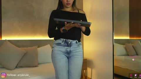 Arya online show from June 19, 2026, 1:04 pm
