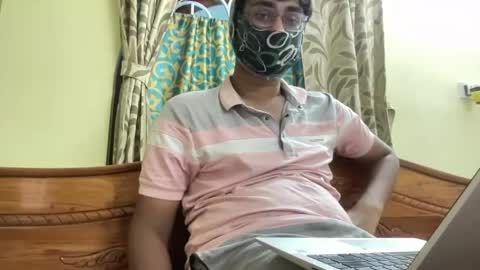 aryan_980763874 online show from May 18, 2026, 4:07 am
