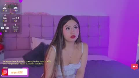 arycooper_ online show from May 5, 2026, 12:13 pm