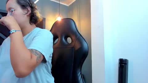 Snapshot of asami_hattori chatting on October 17, 2025, 5:48 pm AsamiHattori online show from October 17, 2025, 5:48 pm