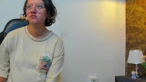 Snapshot of asami_hattori chatting on October 21, 2025, 11:11 am AsamiHattori online show from October 21, 2025, 11:11 am