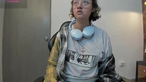 Snapshot of asami_hattori chatting on October 31, 2025, 11:11 am AsamiHattori online show from October 31, 2025, 11:11 am