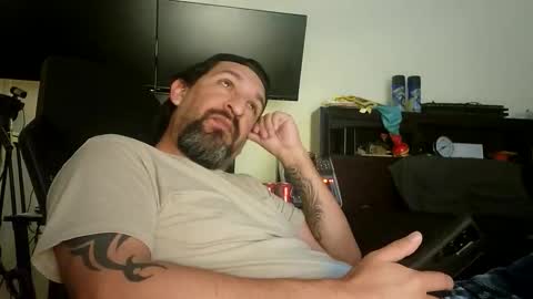 Snapshot of asanator101 chatting on December 3, 2025, 5:37 am devilPup75 online show from December 3, 2025, 5:37 am