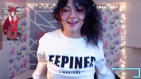 Saray online show from November 11, 2025, 1:44 pm