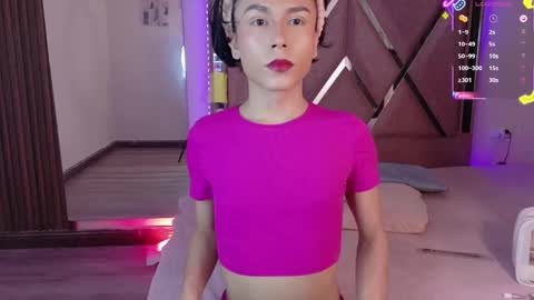 Ash Femboy online show from December 1, 2025, 8:14 pm