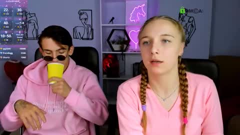 Snapshot of ash_raven_ chatting on October 1, 2025, 7:20 pm ash_raven_ online show from October 1, 2025, 7:20 pm