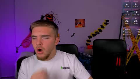 Snapshot of ash_raven_ chatting on October 21, 2025, 7:36 pm ash_raven_ online show from October 21, 2025, 7:36 pm